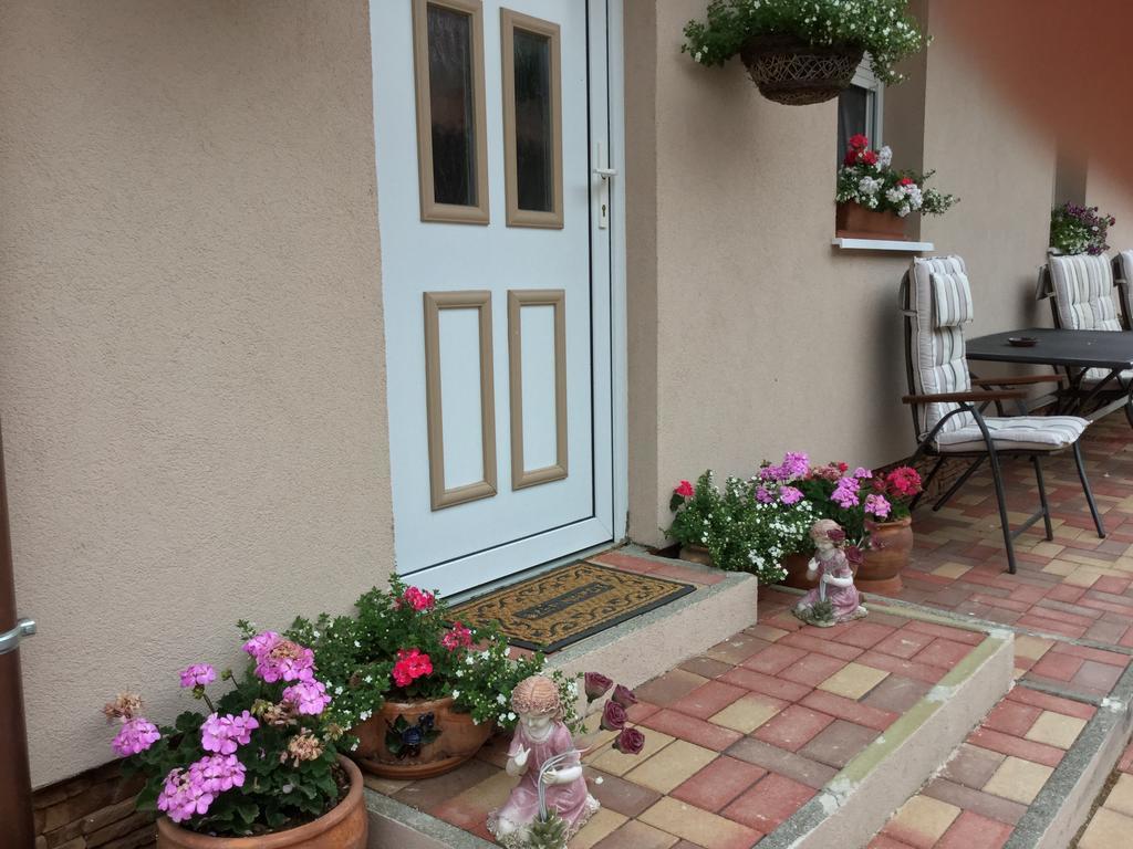 ホテル Jarmila Vendeghaz Balatonberény 部屋 写真